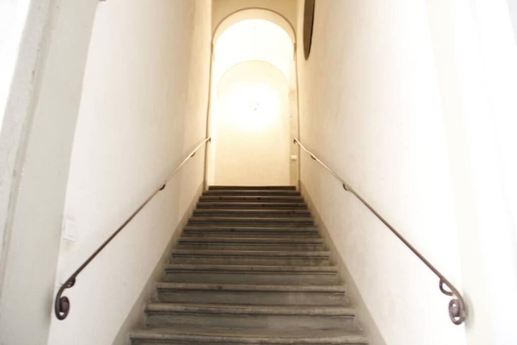 Art Apartment Santa Croce Suite فلورنس المظهر الخارجي الصورة