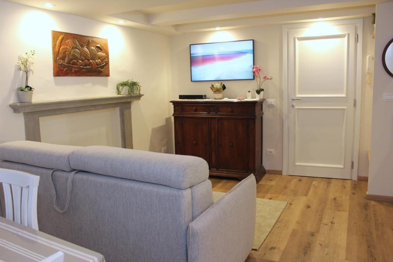 Art Apartment Santa Croce Suite فلورنس المظهر الخارجي الصورة
