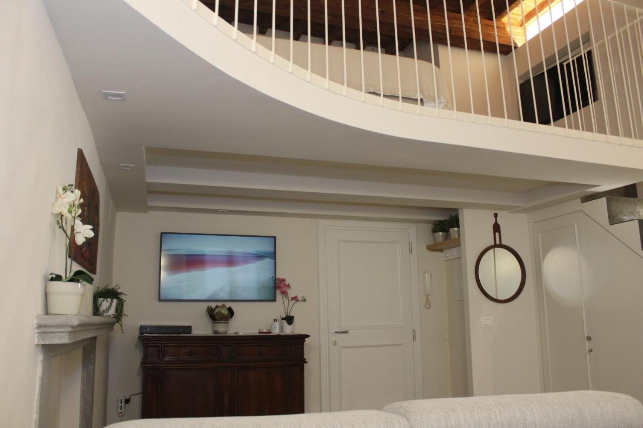 Art Apartment Santa Croce Suite فلورنس المظهر الخارجي الصورة